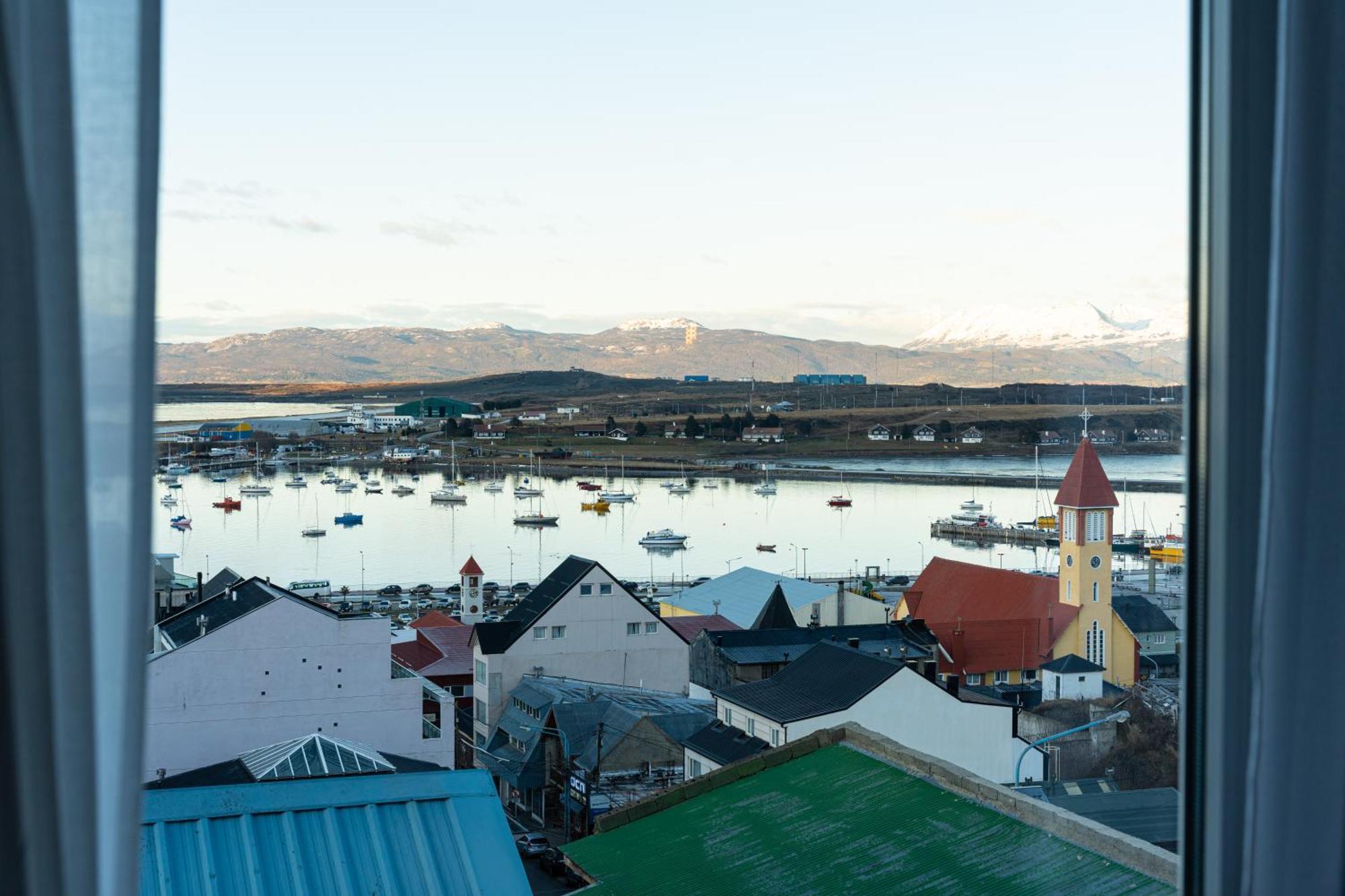 Alto Andino Hotel Ushuaia Bagian luar foto